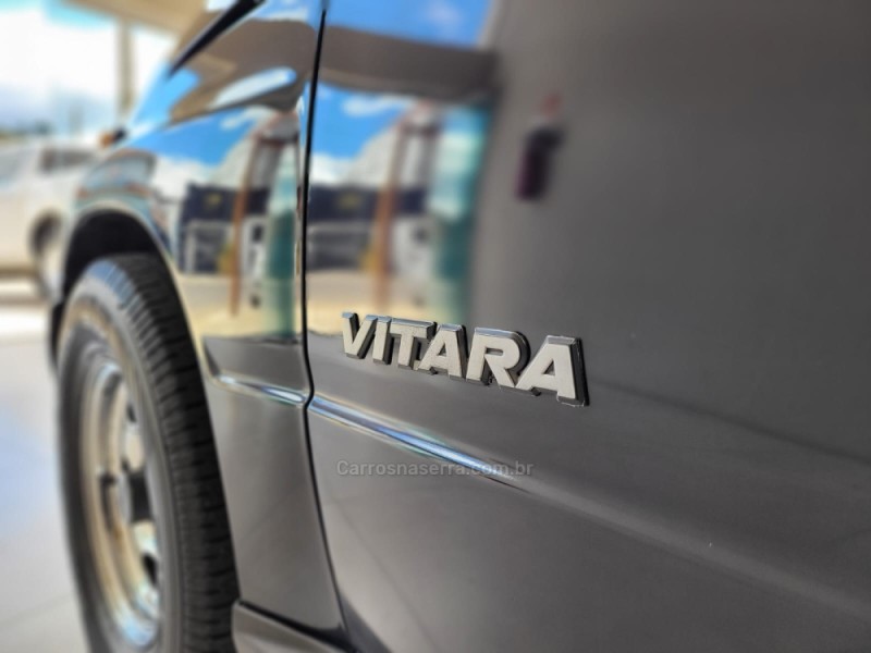 VITARA 1.6 JLX METAL TOP 4X4 8V GASOLINA 2P MANUAL - 1995 - CANELA