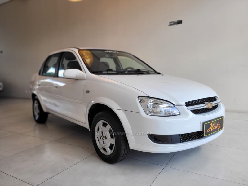 CLASSIC 1.0 MPFI VHCE 8V FLEX 4P MANUAL - 2011 - CANELA