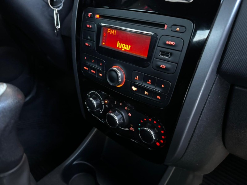 SANDERO 1.0 EXPRESSION 16V FLEX 4P MANUAL - 2014 - CAXIAS DO SUL