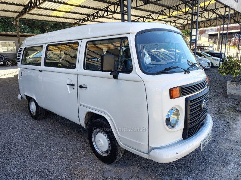 KOMBI 1.4 MI STD LOTAÇÃO 8V FLEX 3P MANUAL