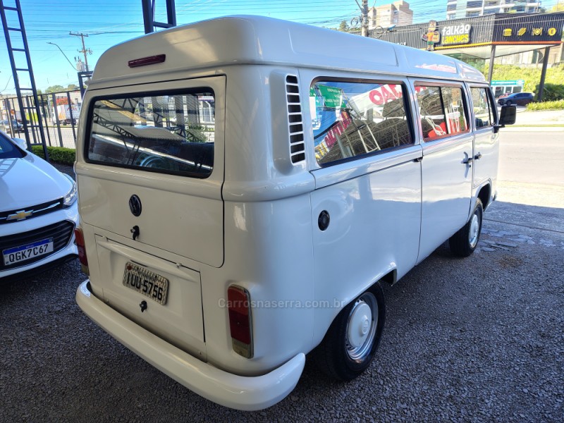 KOMBI 1.4 MI STD LOTAÇÃO 8V FLEX 3P MANUAL - 2014 - CAXIAS DO SUL