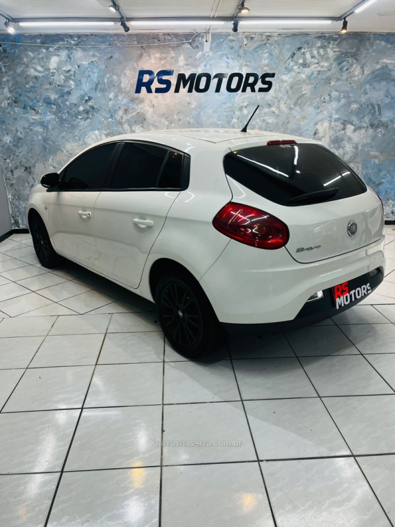 BRAVO 1.8 ESSENCE 16V FLEX 4P MANUAL - 2012 - CAXIAS DO SUL