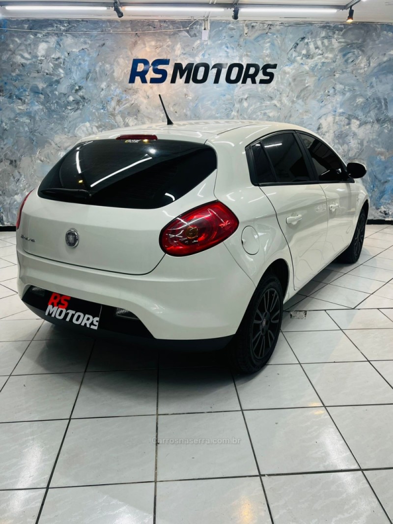 BRAVO 1.8 ESSENCE 16V FLEX 4P MANUAL - 2012 - CAXIAS DO SUL