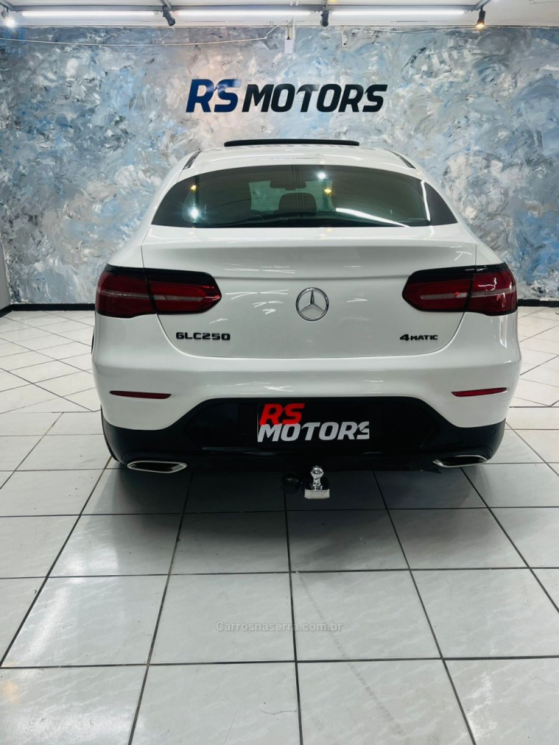 GLC 250 2.0 TURBO 16V COUPE 4X4 AUTOMÁTICO - 2017 - CAXIAS DO SUL