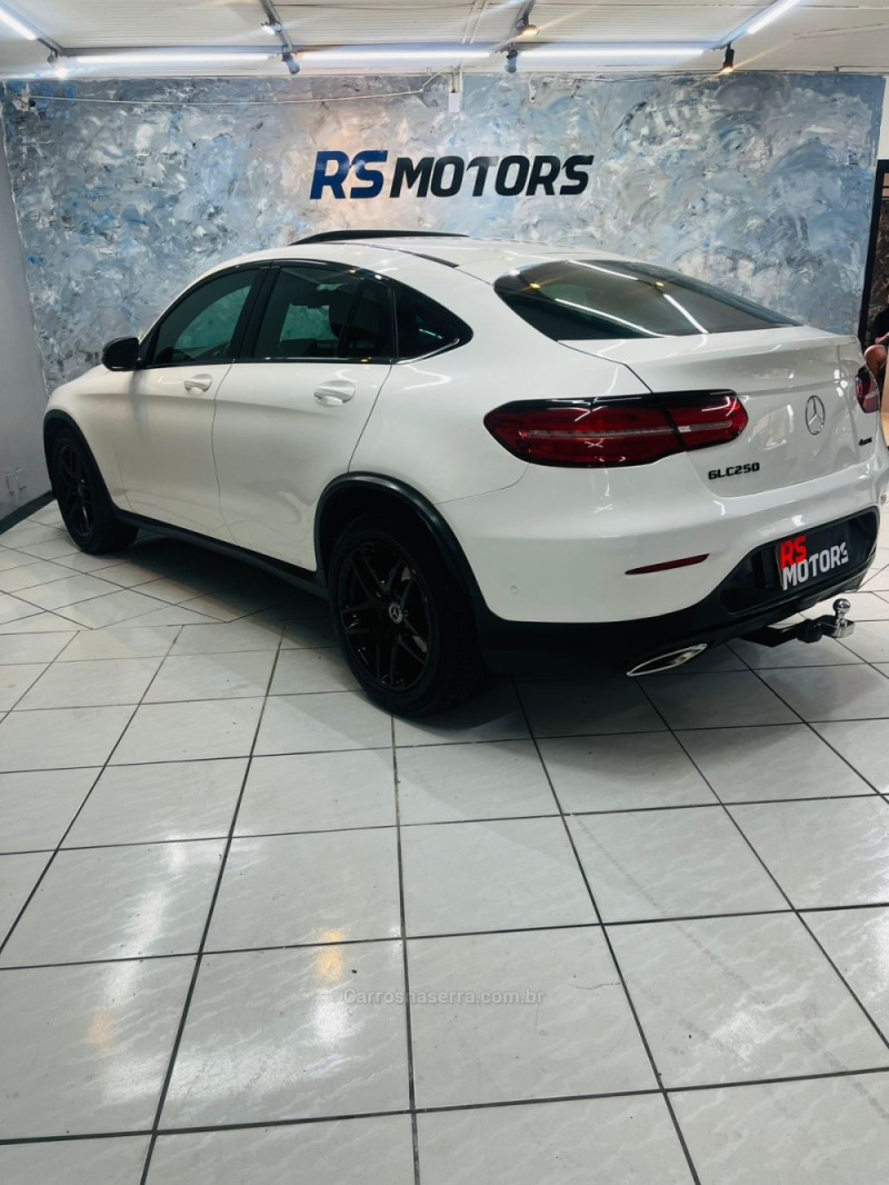 GLC 250 2.0 TURBO 16V COUPE 4X4 AUTOMÁTICO - 2017 - CAXIAS DO SUL