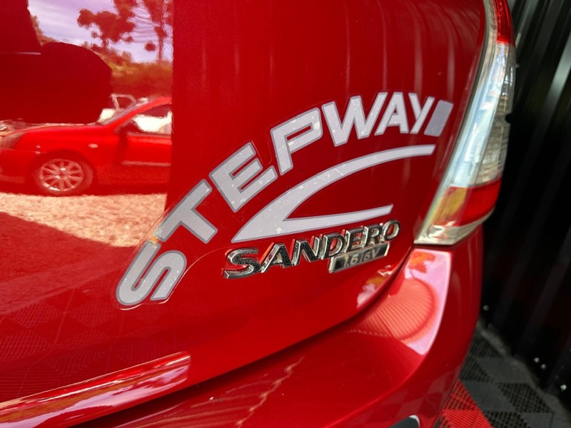 SANDERO 1.6 STEPWAY 16V DYNAMIQUE FLEX 4P MANUAL - 2011 - CAXIAS DO SUL