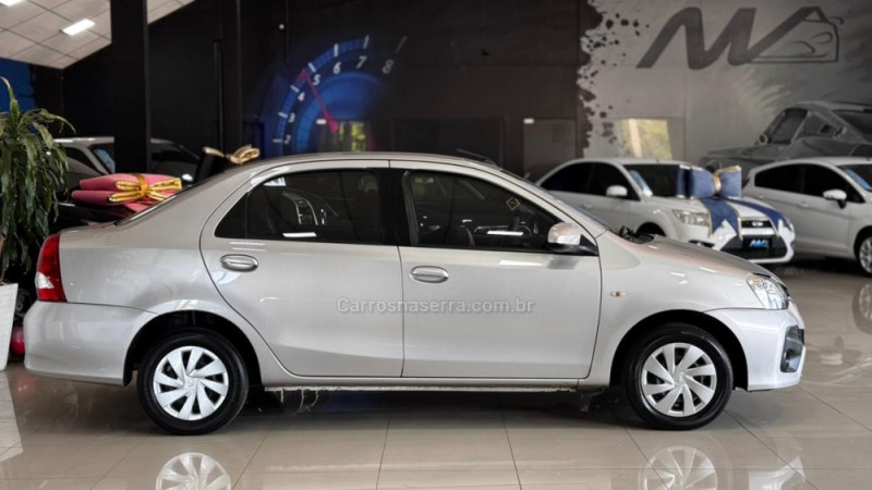 ETIOS 1.5 XS SEDAN 16V FLEX 4P AUTOMÁTICO - 2018 - ESTâNCIA VELHA