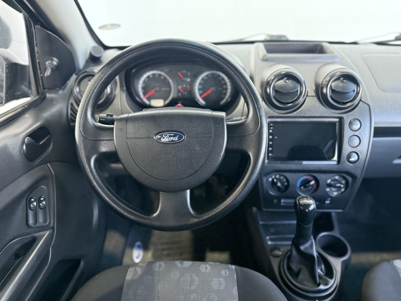 FIESTA 1.6 MPI HATCH 8V FLEX 4P MANUAL - 2011 - CAXIAS DO SUL