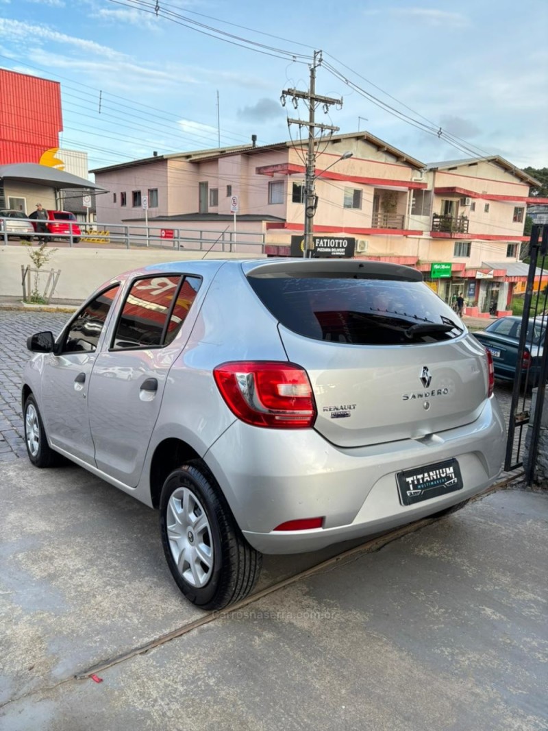 SANDERO 1.0 AUTHENTIQUE 8V FLEX 4P MANUAL - 2015 - SãO FRANCISCO DE PAULA