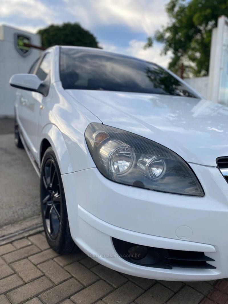 VECTRA 2.0 MPFI GT-X HATCH 8V FLEX 4P MANUAL - 2009 - VENâNCIO AIRES