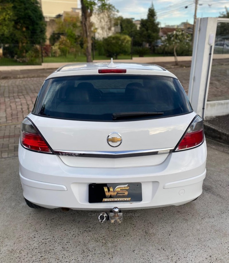 VECTRA 2.0 MPFI GT-X HATCH 8V FLEX 4P MANUAL - 2009 - VENâNCIO AIRES