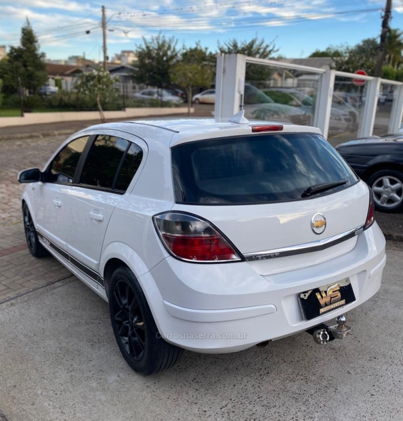 VECTRA 2.0 MPFI GT-X HATCH 8V FLEX 4P MANUAL - 2009 - VENâNCIO AIRES