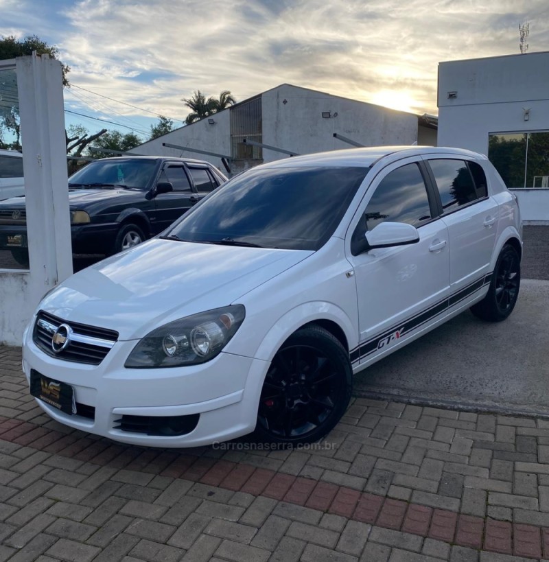 VECTRA 2.0 MPFI GT-X HATCH 8V FLEX 4P MANUAL - 2009 - VENâNCIO AIRES