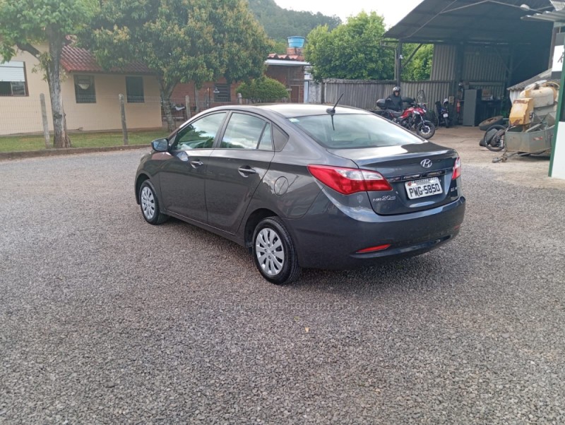 HB20S 1.6 COMFORT PLUS 16V FLEX 4P MANUAL - 2015 - PICADA CAFé