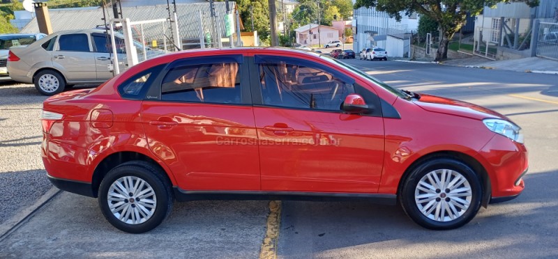 GRAND SIENA 1.4 MPI ATTRACTIVE 8V FLEX 4P MANUAL - 2016 - FARROUPILHA