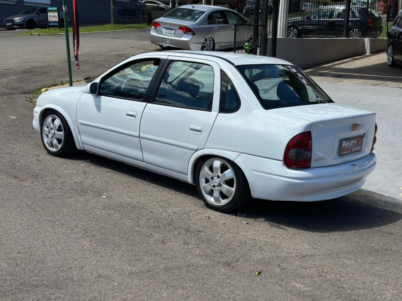 CLASSIC 1.0 MPFI 8V GASOLINA 4P MANUAL - 2009 - NOVO HAMBURGO