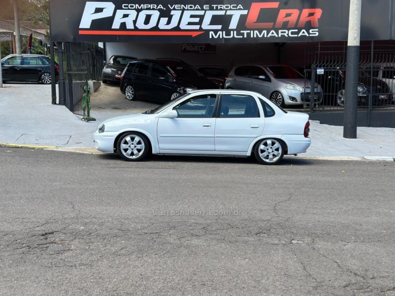 CLASSIC 1.0 MPFI 8V GASOLINA 4P MANUAL