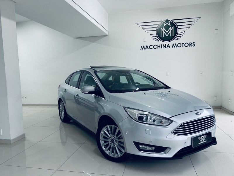 FOCUS 2.0 TITANIUM PLUS FASTBACK 16V FLEX 4P AUTOMÁTICO