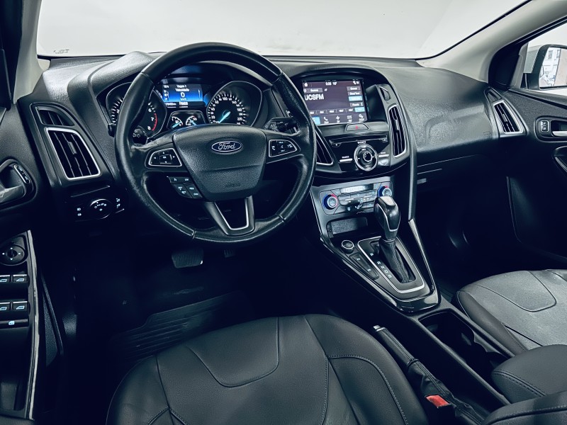 FOCUS 2.0 TITANIUM PLUS FASTBACK 16V FLEX 4P AUTOMÁTICO - 2018 - CAXIAS DO SUL