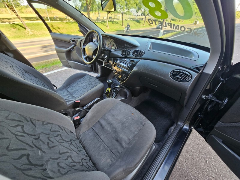 FOCUS 1.6 8V GASOLINA 4P MANUAL - 2008 - VENâNCIO AIRES