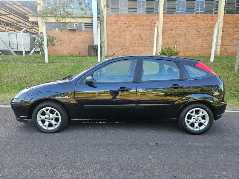 FOCUS 1.6 8V GASOLINA 4P MANUAL - 2008 - VENâNCIO AIRES