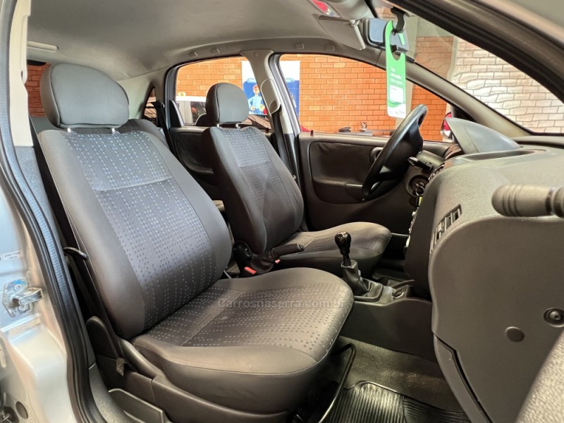 CORSA 1.4 MPFI MAXX 8V FLEX 4P MANUAL - 2011 - BENTO GONçALVES