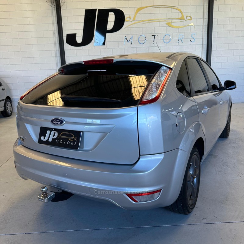 FOCUS 1.6 8V GASOLINA 4P MANUAL - 2012 - NOVO HAMBURGO