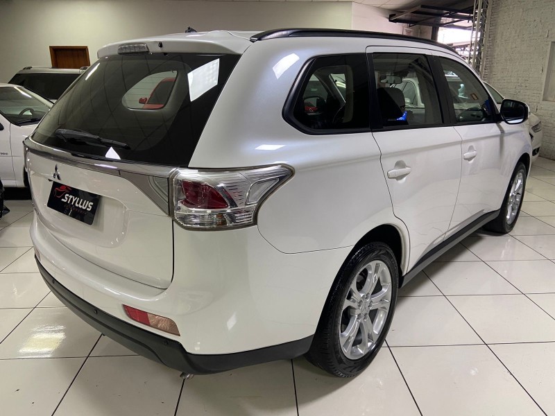 OUTLANDER 2.0 16V GASOLINA 4P AUTOMÁTICO - 2014 - ESTâNCIA VELHA