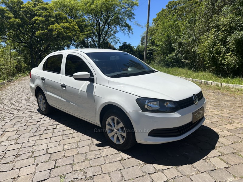 VOYAGE 1.0 MI CITY 8V FLEX 4P MANUAL - 2015 - NOVA PRATA