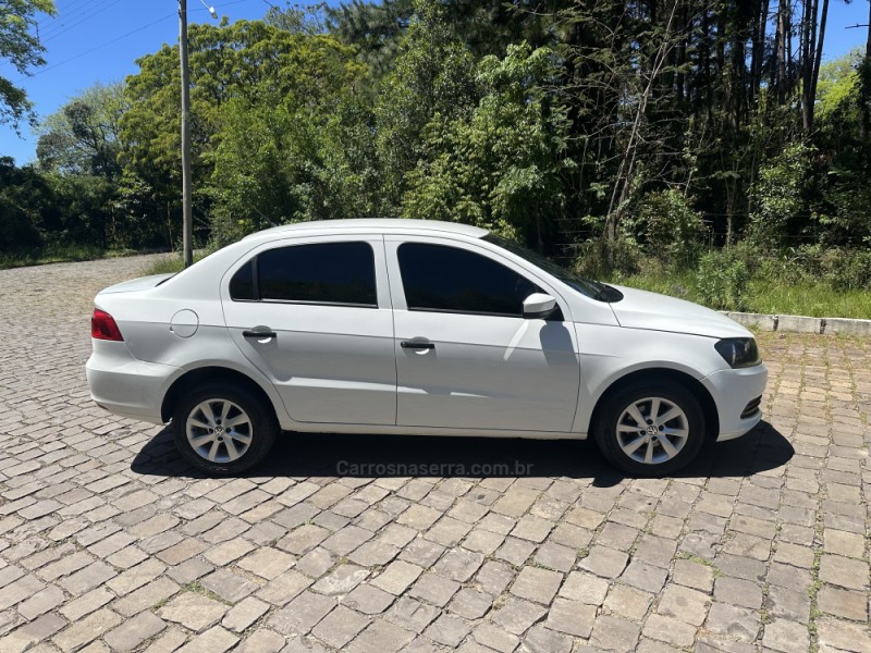 VOYAGE 1.0 MI CITY 8V FLEX 4P MANUAL - 2015 - NOVA PRATA