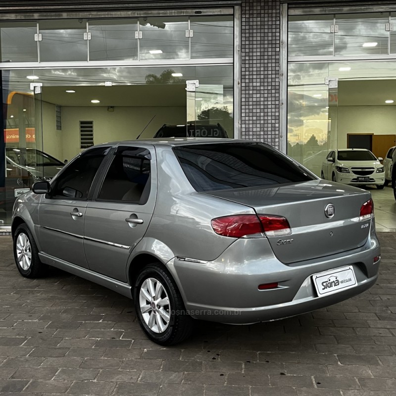 SIENA 1.4 MPI FIRE ELX 8V FLEX 4P MANUAL - 2009 - VACARIA