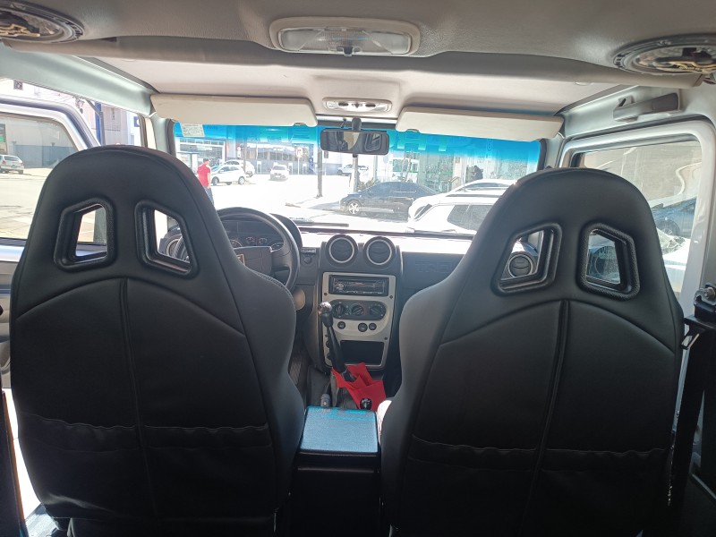 T4 3.0 TETO RÍGIDO 16V TURBO ELETRONIC DIESEL 2P MANUAL - 2010 - FLORES DA CUNHA