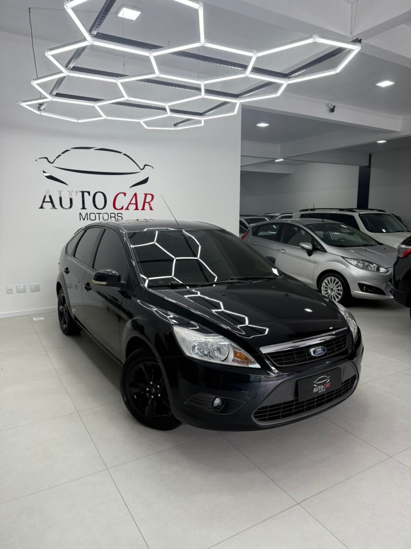FOCUS 2.0 GLX 16V GASOLINA 4P MANUAL