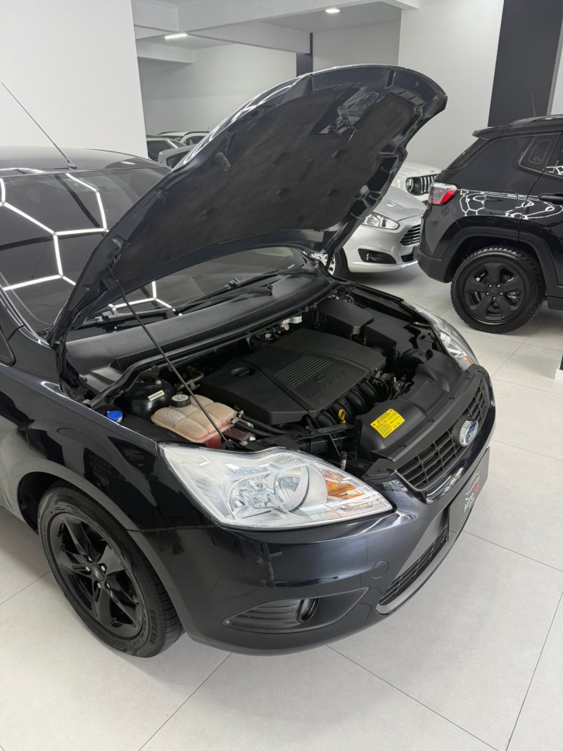 FOCUS 2.0 GLX 16V GASOLINA 4P MANUAL - 2009 - CAXIAS DO SUL