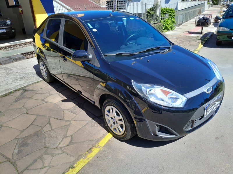 FIESTA 1.6 MPI SEDAN 8V FLEX 4P MANUAL - 2014 - NOVA PRATA