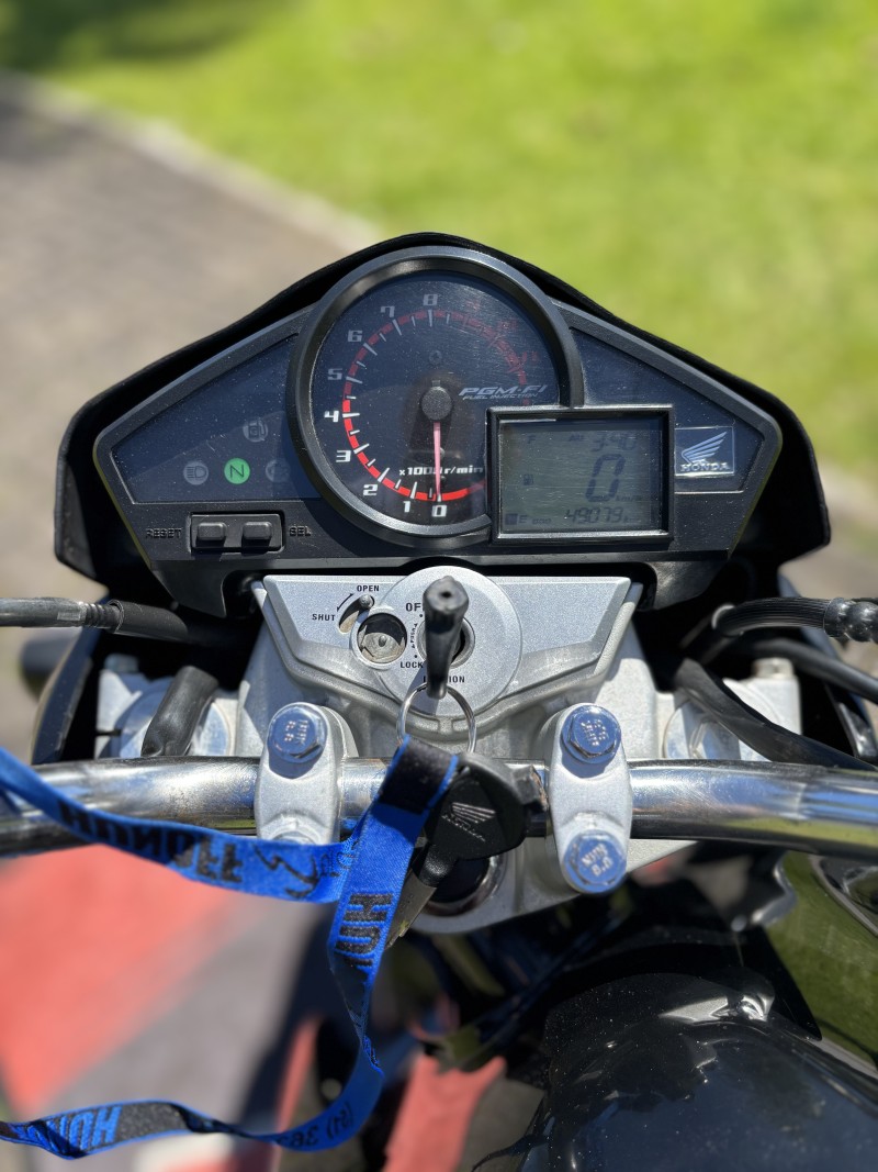 CB 300R  - 2014 - FELIZ