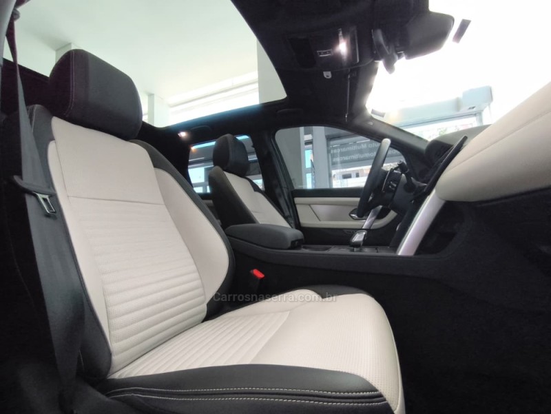 DISCOVERY SPORT 2.0 P250 R-DYNAMIC SE TURBO FLEX 4P AUTOMÁTICO - 2024 - CAXIAS DO SUL