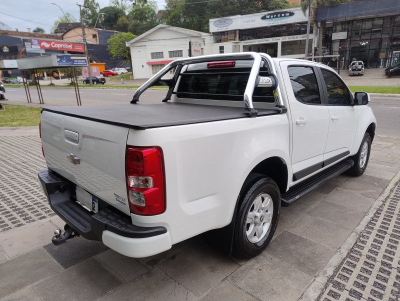 S10 2.4 LT 4X2 CD 8V FLEX 4P MANUAL - 2014 - CAXIAS DO SUL