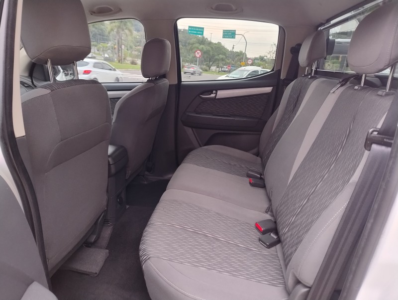 S10 2.4 LT 4X2 CD 8V FLEX 4P MANUAL - 2014 - CAXIAS DO SUL