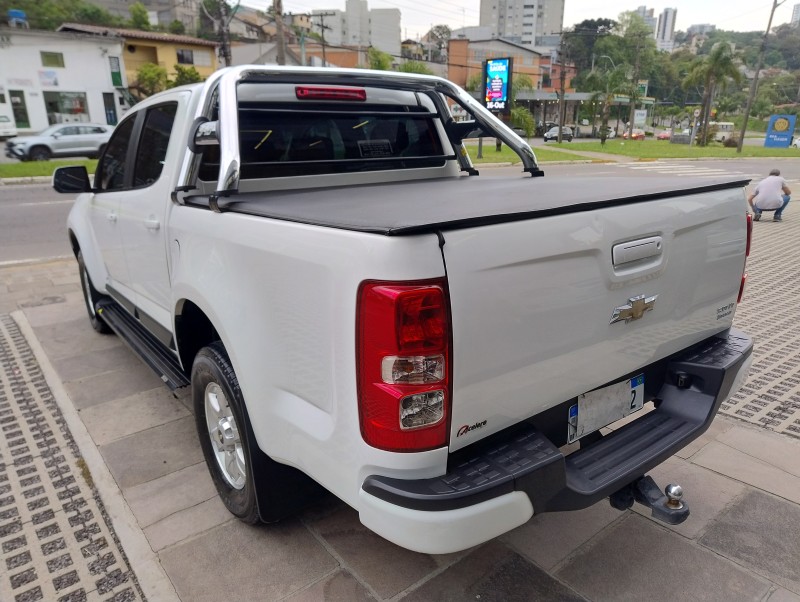 S10 2.4 LT 4X2 CD 8V FLEX 4P MANUAL - 2014 - CAXIAS DO SUL