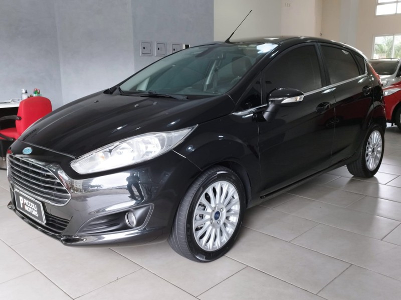 fiesta 1.6 titanium hatch 16v flex 4p manual 2014 caxias do sul