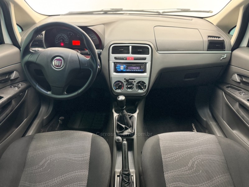 PUNTO 1.4 ATTRACTIVE ITALIA 8V FLEX 4P MANUAL - 2012 - CARLOS BARBOSA