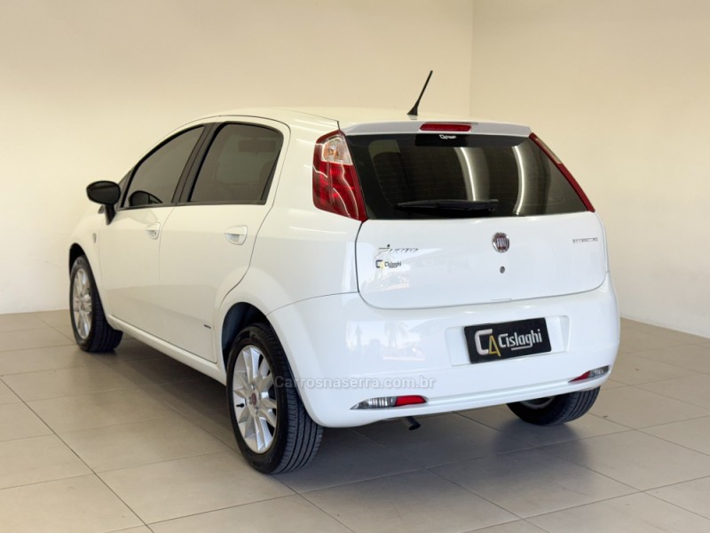 PUNTO 1.4 ATTRACTIVE ITALIA 8V FLEX 4P MANUAL - 2012 - CARLOS BARBOSA
