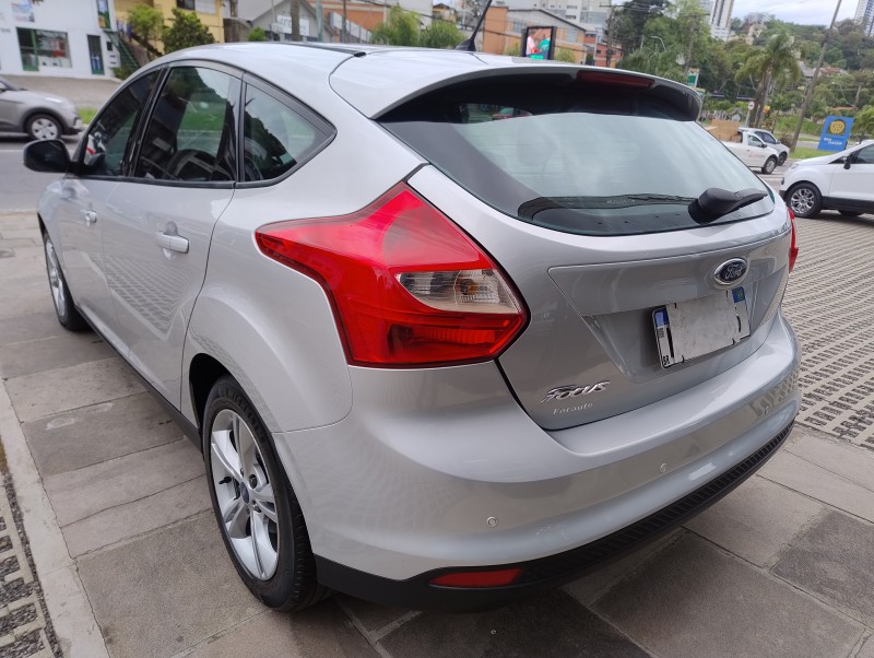 FOCUS 1.6 SE 16V FLEX 4P MANUAL - 2014 - CAXIAS DO SUL
