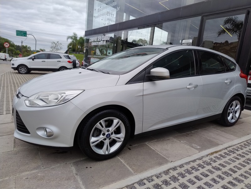 FOCUS 1.6 SE 16V FLEX 4P MANUAL