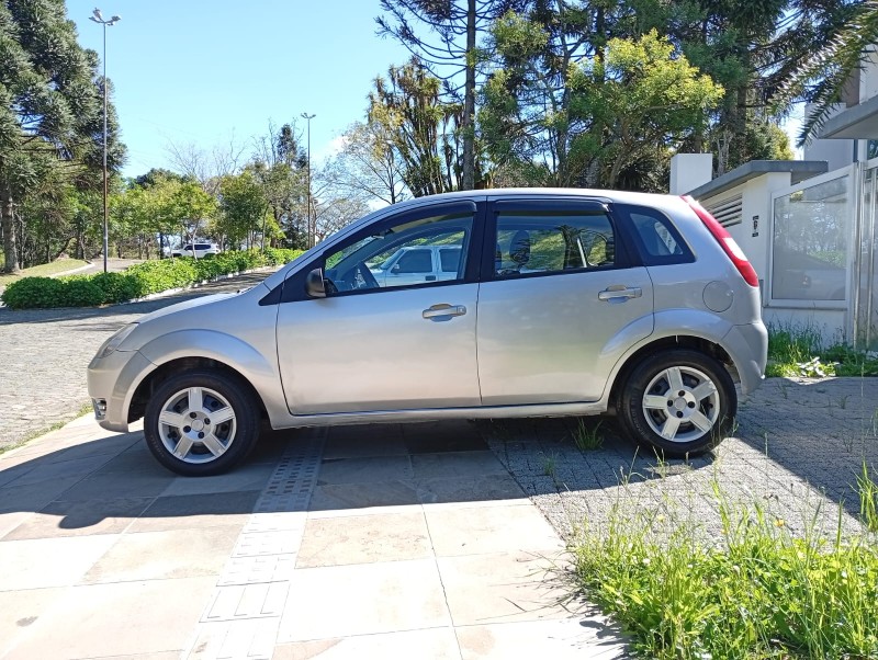 FIESTA 1.0 MPI PERSONNALITÉ 8V GASOLINA 4P MANUAL - 2004 - FARROUPILHA