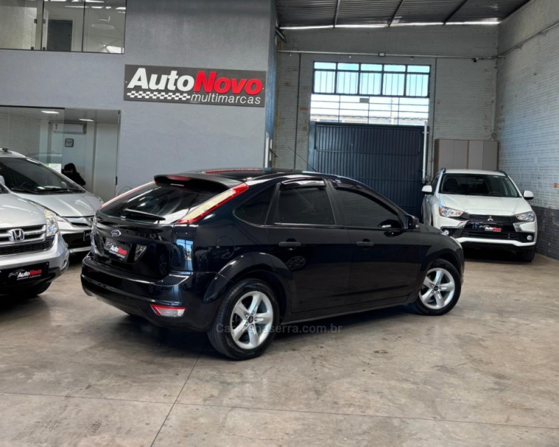 FOCUS 1.6 GLX 16V FLEX 4P MANUAL - 2011 - VACARIA
