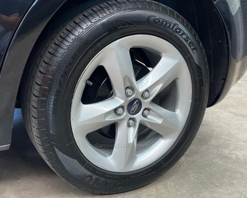 FOCUS 1.6 GLX 16V FLEX 4P MANUAL - 2011 - VACARIA