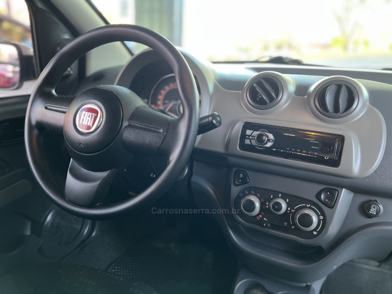 UNO 1.0 EVO VIVACE 8V FLEX 4P MANUAL - 2013 - BOM PRINCíPIO