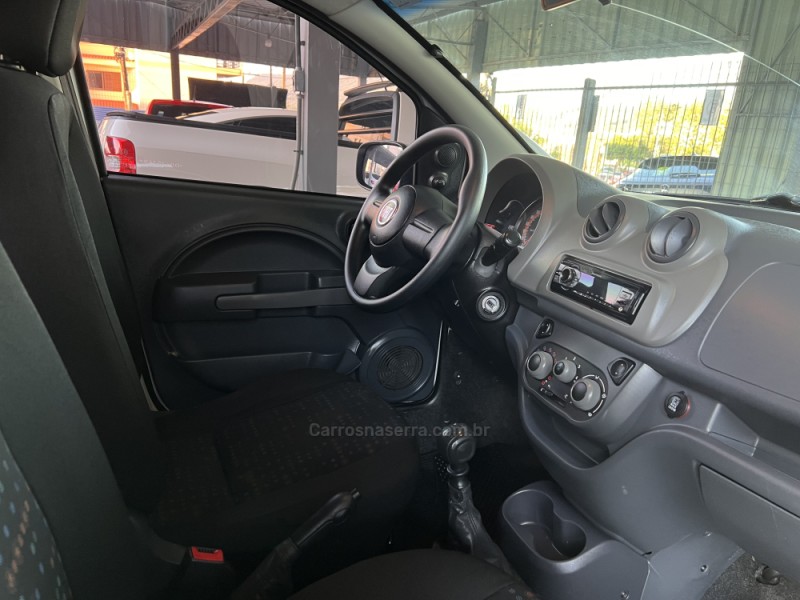 UNO 1.0 EVO VIVACE 8V FLEX 4P MANUAL - 2013 - BOM PRINCíPIO